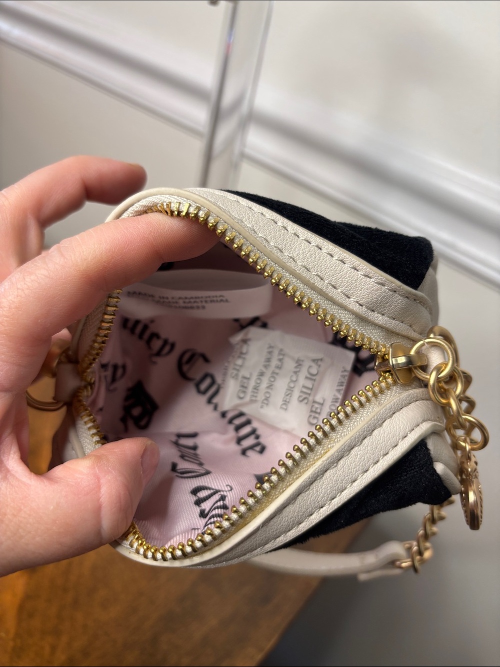 Juicy Couture Black Velvet Mini Bag with Gold Chain & Cream Trim - Picture 8 of 16